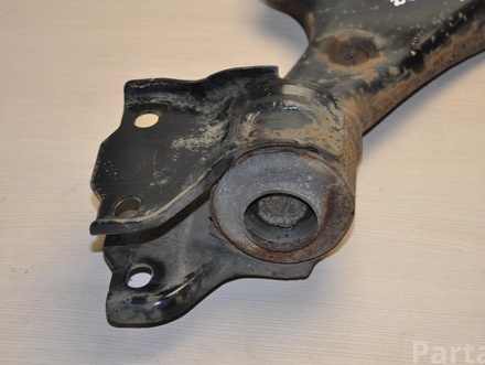 Land Rover FK723A052T033A DISCOVERY SPORT (L550) 2016 Front  track control arm lower Right Front right side