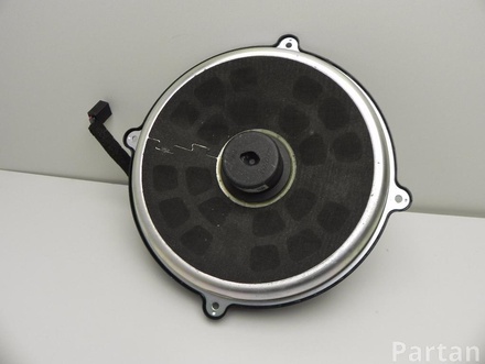 Mazda 7N043-2R09 / 7N0432R09 6 Saloon (GH) 2010 Subwoofer