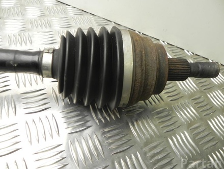 Mercedes-Benz A 164 330 19 01 / A1643301901 M-CLASS (W164) 2009 Arbre de transmission Right Front