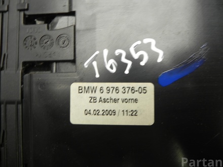 BMW 6976376 5 (E60) 2009 Cendrier