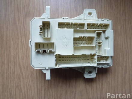 Hyundai 91950-1H510 / 919501H510 i30 (FD) 2010 Fuse Box