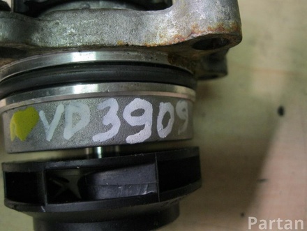 Audi 03L 121 019 / 03L121019 A4 (8K2, B8) 2010 Pompe à eau