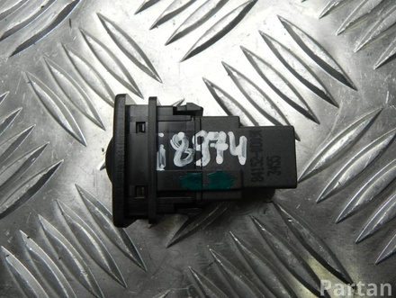 Toyota 84152-0D890 / 841520D890 YARIS (_P13_) 2016 Interruptor para ajuste de altura de luces