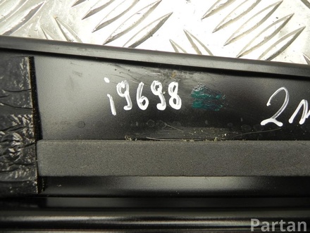 Mercedes-Benz A 212 690 04 87 / A2126900487 E-CLASS T-Model (S212) 2012 C-support extérieur