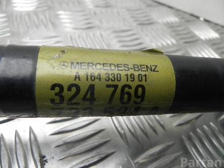 Mercedes-Benz A 164 330 19 01 / A1643301901 M-CLASS (W164) 2009 Arbre de transmission Right Front