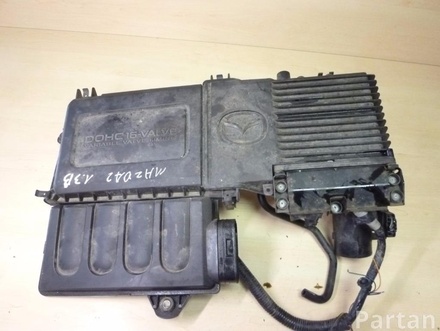 Mazda 014140-2460 / 0141402460 2 (DE) 2010 Корпус воздушного фильтра