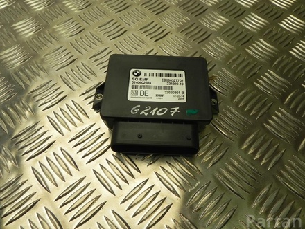 BMW 686327702 5 (F10) 2014 Unidad de control para frenos de estacionamiento electromecánicos