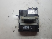 Volvo 30752759 XC90 I 2004 Multimedia interface box with control unit