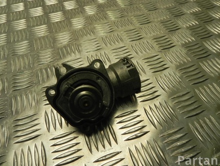 Mercedes-Benz A 642 200 02 15 / A6422000215 R-CLASS (W251, V251) 2007 Boîtier du thermostat