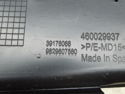 Opel 9829607580 Corsa F 2021 Tapa para tablero de instrumentos